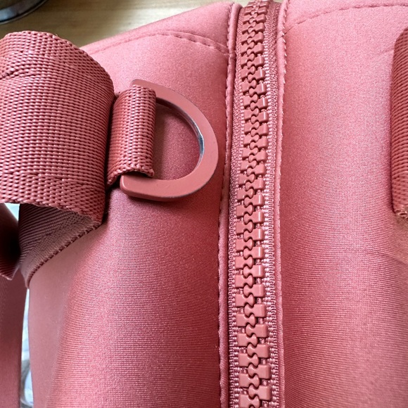 Medium Landon in Sienna - Picture 11 of 16